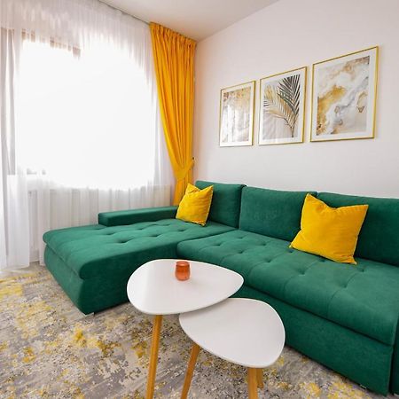 Sofia Cozy Apartment - Underground Private Parking Bucarest Exterior foto